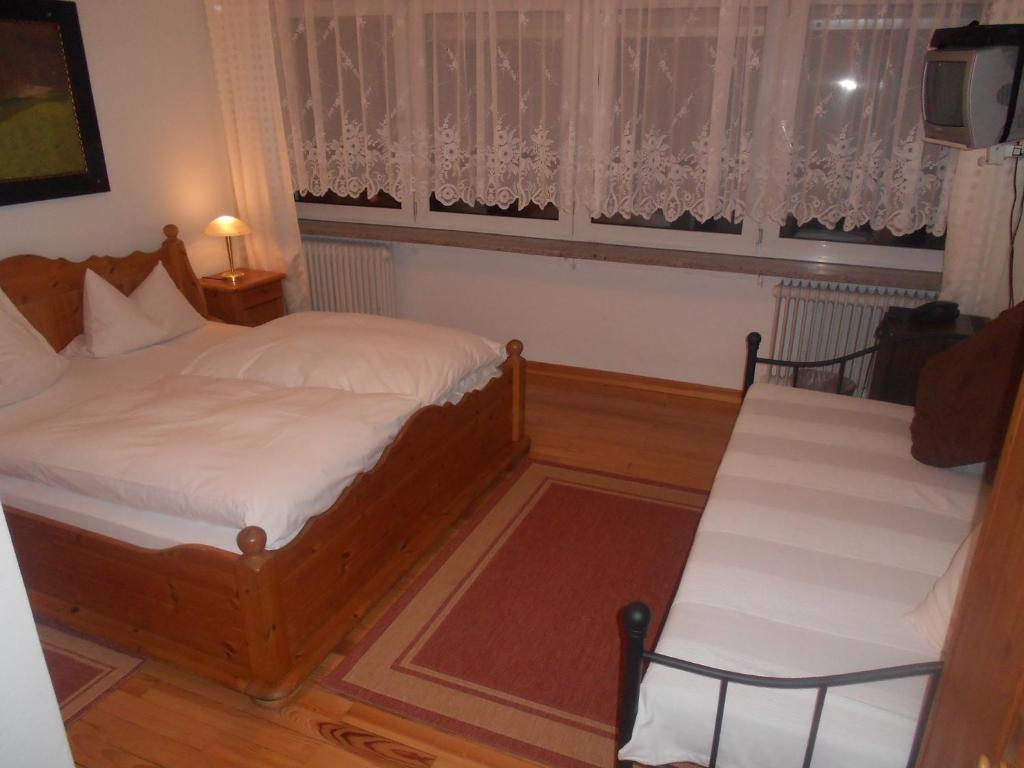 Hotel Adam Saarbrücken Zimmer foto